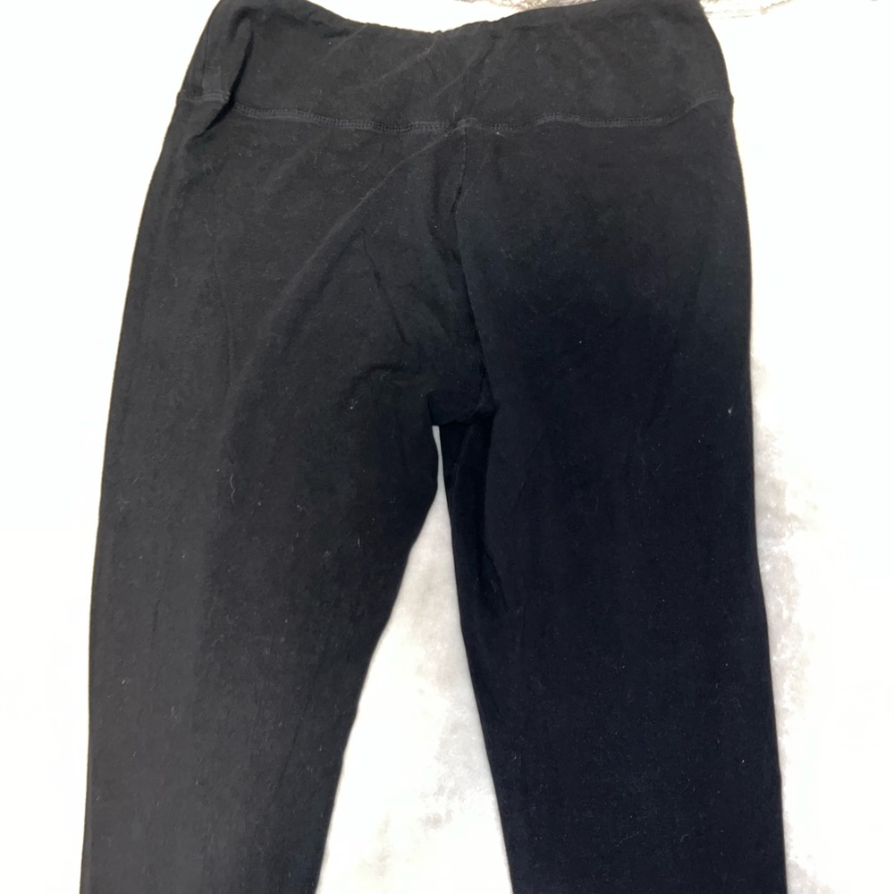 Sale! 4 for $20! Aerodynamics Legging capris
